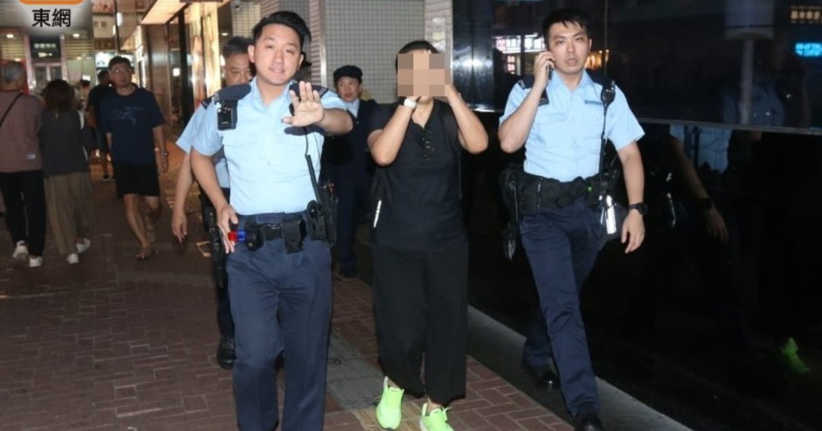 Causeway Bay department store staffer arrested over mooncake theft