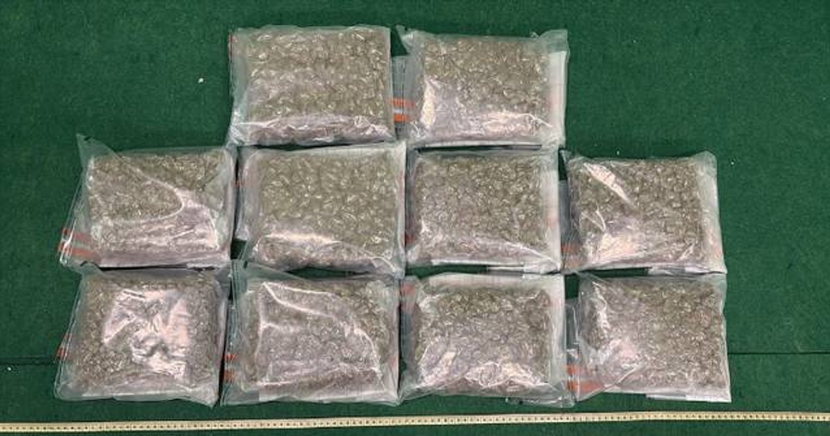 香港机场破两宗贩毒案 两内地男子被控