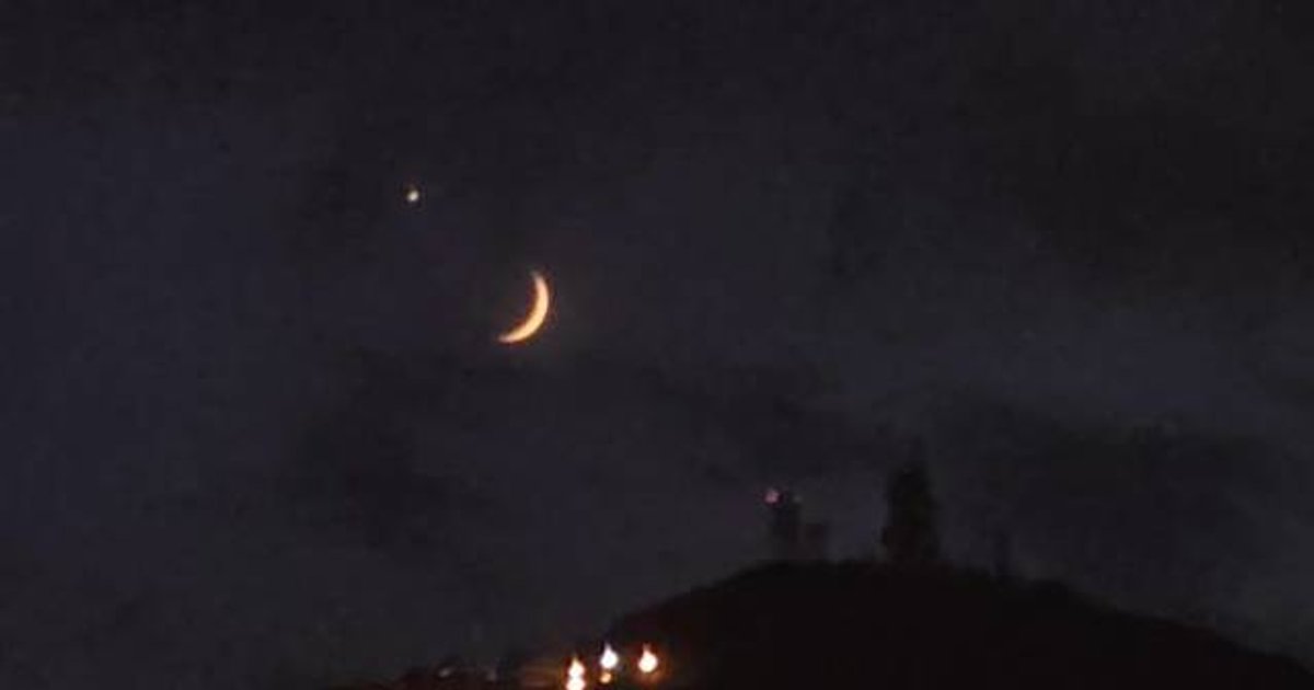 Last Venus-Moon Conjunction of Year Dazzles Hong Kong Skies Tonight