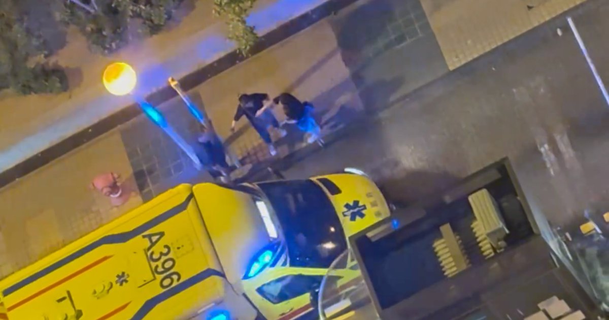 Police Separate Taxi Driver and Drunk Passenger in Kwai Fong