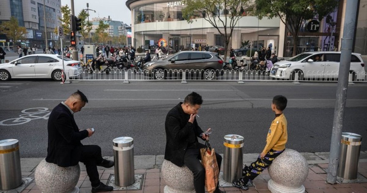 Man Watches Over 10,000 Ads on Money-Making App, Still Cannot Withdraw 136 Yuan