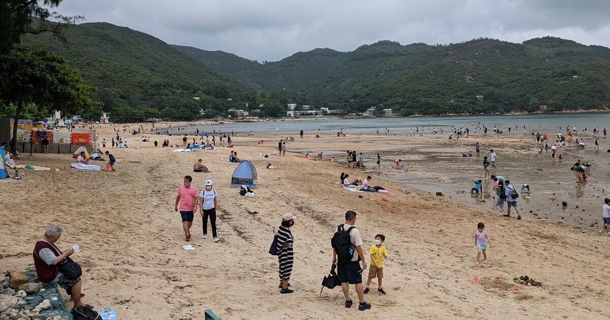 Six-Year-Old Girl Rescued After Drowning at Silver Mine Bay Beach