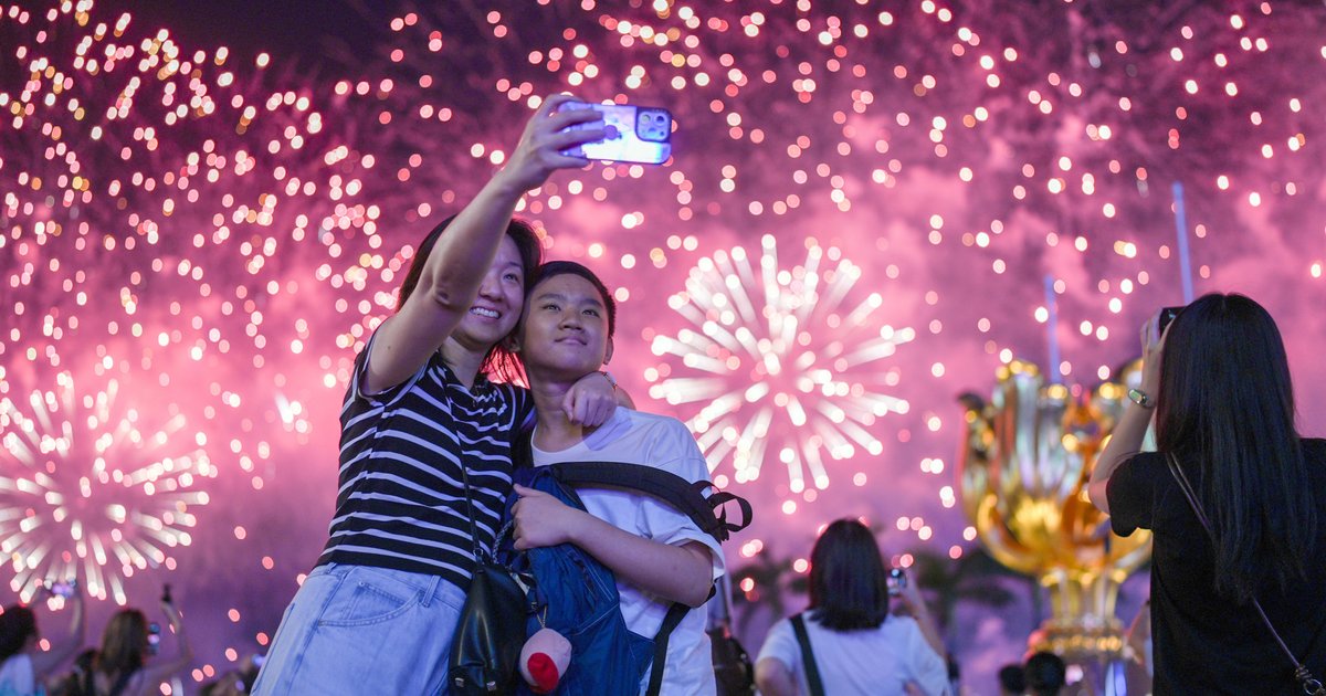 香港國慶日維港上空將舉行23分鐘煙花匯演 太陽花主題成亮點