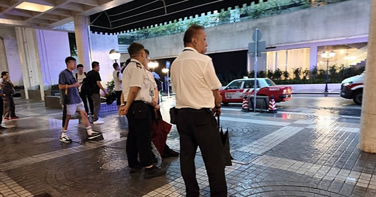 麗港城的士車資爭執升級 躁漢傷兩途人被捕