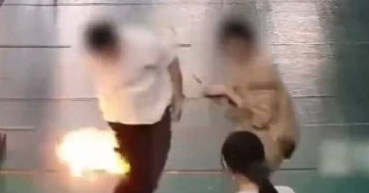 湖北男打羽毛球跌倒 褲袋手機爆炸起火致二級燒傷