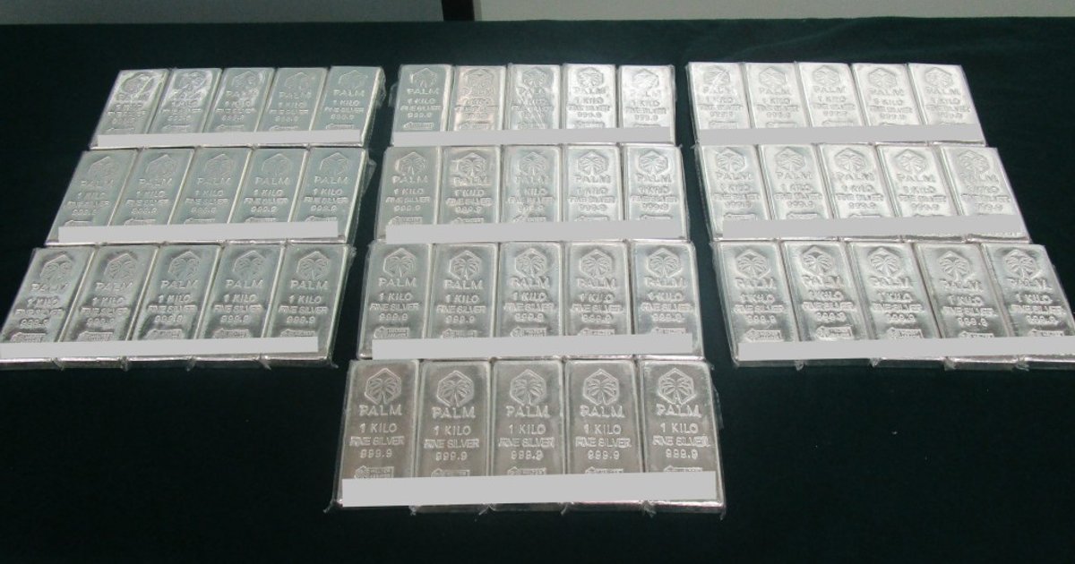 Customs Seizes Suspected Silver Bars in Outbound Car