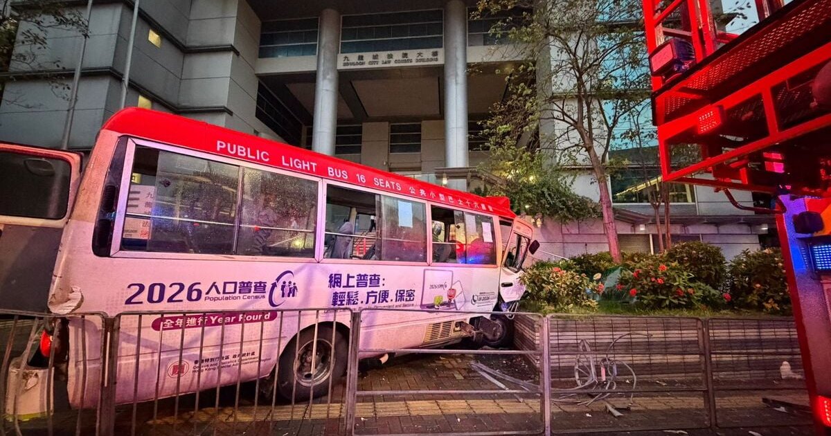 九龙城法院外致命车祸 小巴司机缺席提堂被发拘捕令