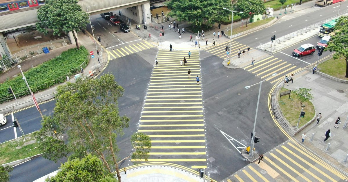 Diagonal Pedestrian Crossing Opens Near MTR Shek Mun Station