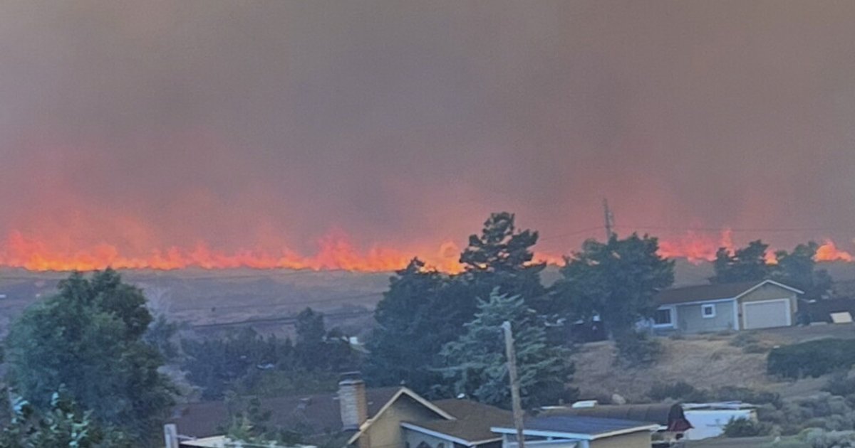霍克火山逼近雷諾市 逾四萬居民被迫撤離