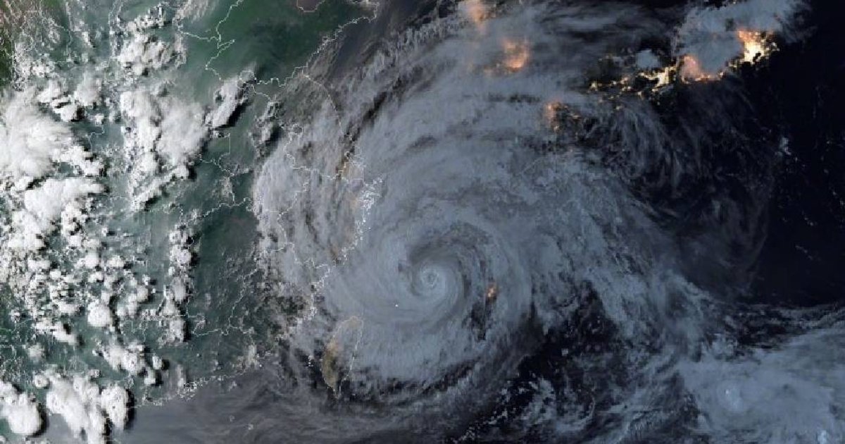 Typhoon Baituntun Nears Zhejiang, Fujian Landfall