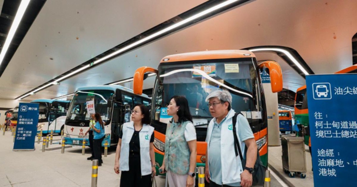 1,000 Civil Servants Join Heung Yuen Wai Port Drill Led by Transport Chief