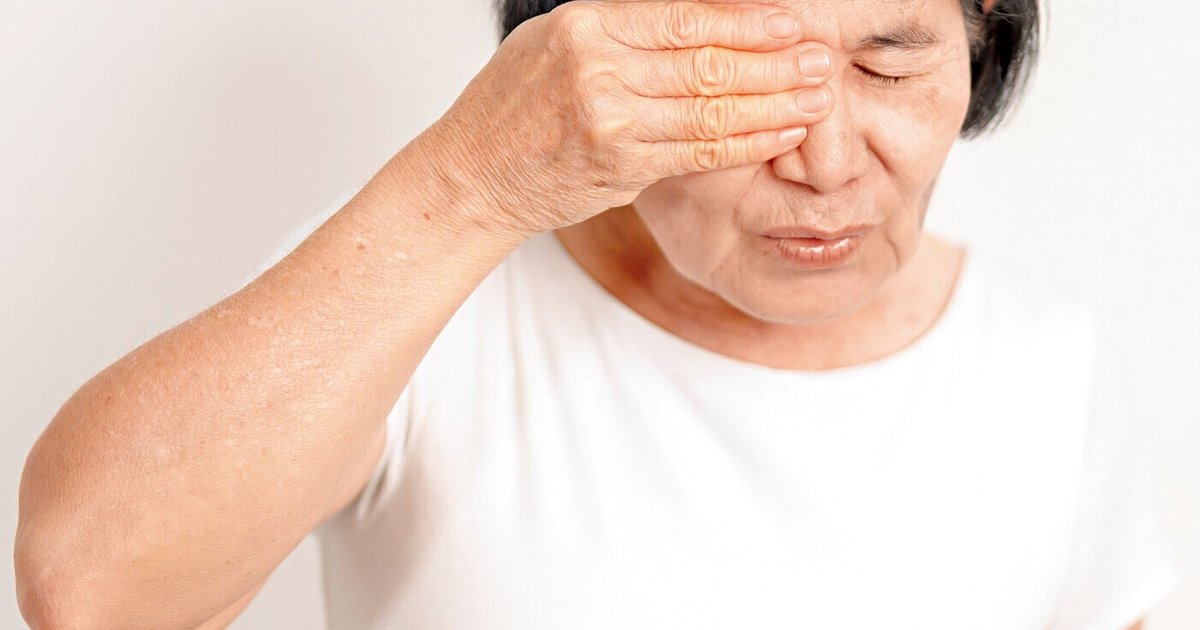 眼科专科医生警告:湿性黄斑病变患者勿擅自停打眼底针,病情复发视力难复原