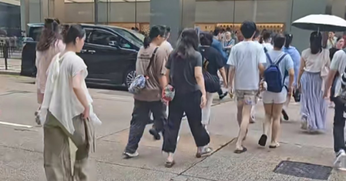 深圳游客尖沙咀过路险被撞 运输署接反映即时整改