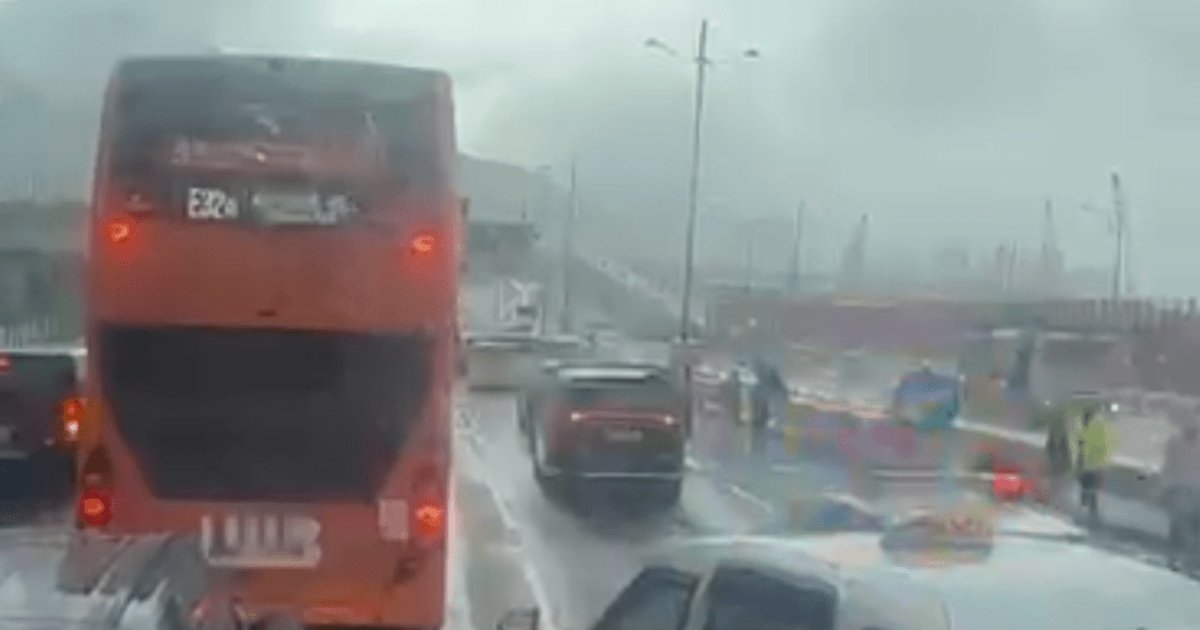 北大屿山公路两小时十宗车祸 涉二十九车五人伤