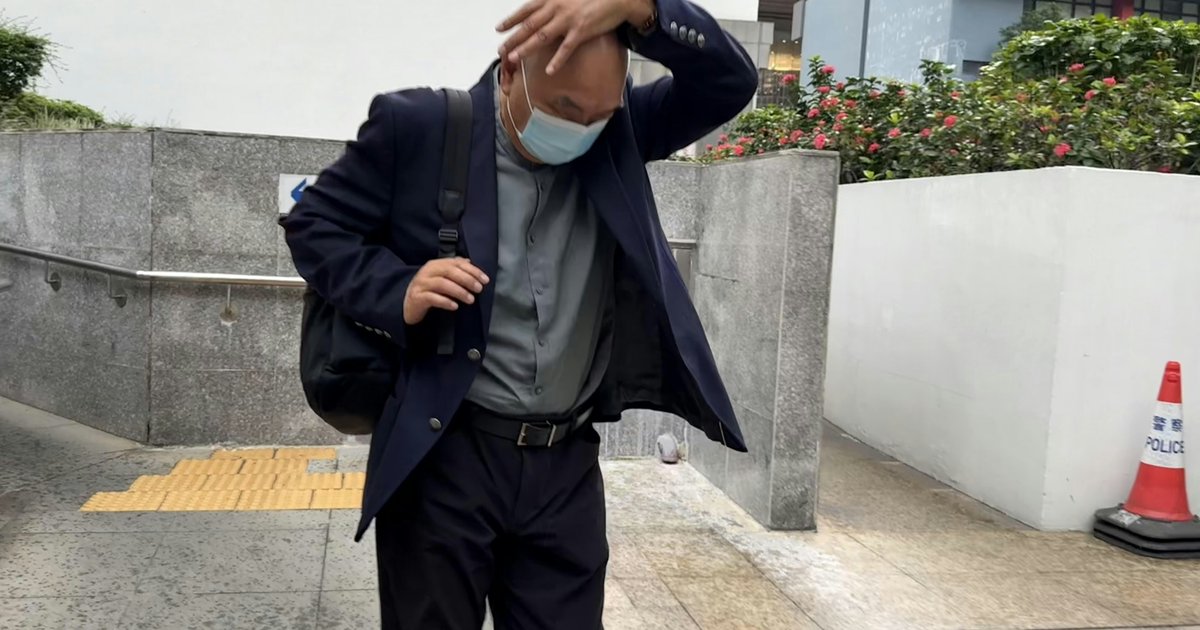 Ex-airport executive denies bribery over runway contracts