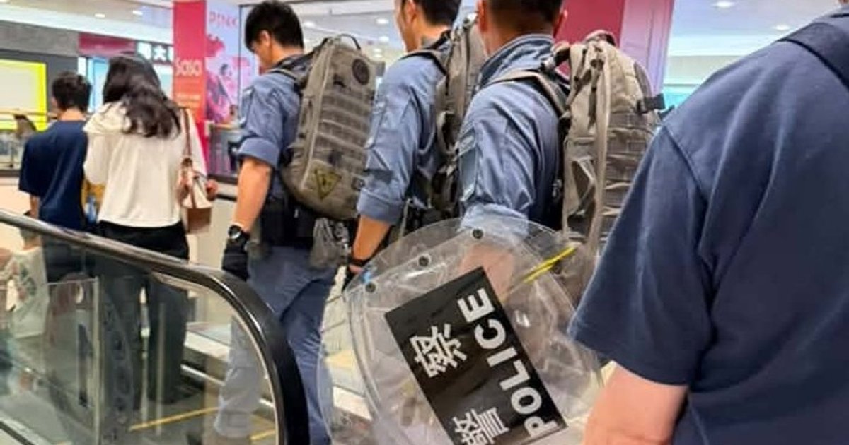 鑽石山疑有女子持刀 警搜荷里活廣場及慈正邨