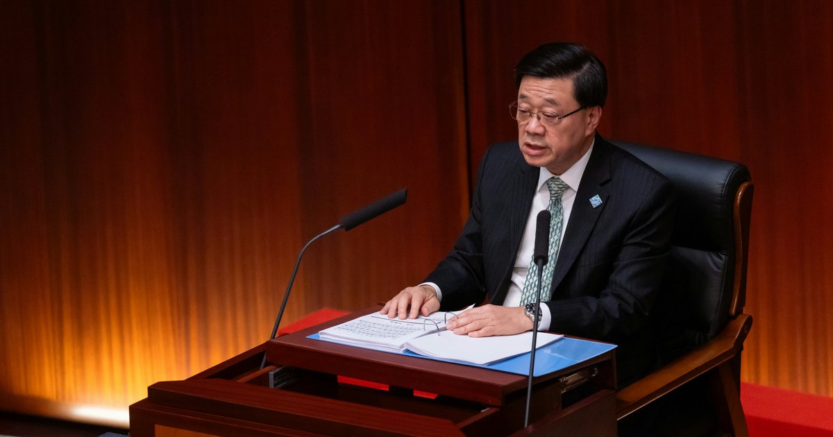 Hong Kong Lawmakers Weigh Third Child as Policy Address Boosts Fertility Incentives