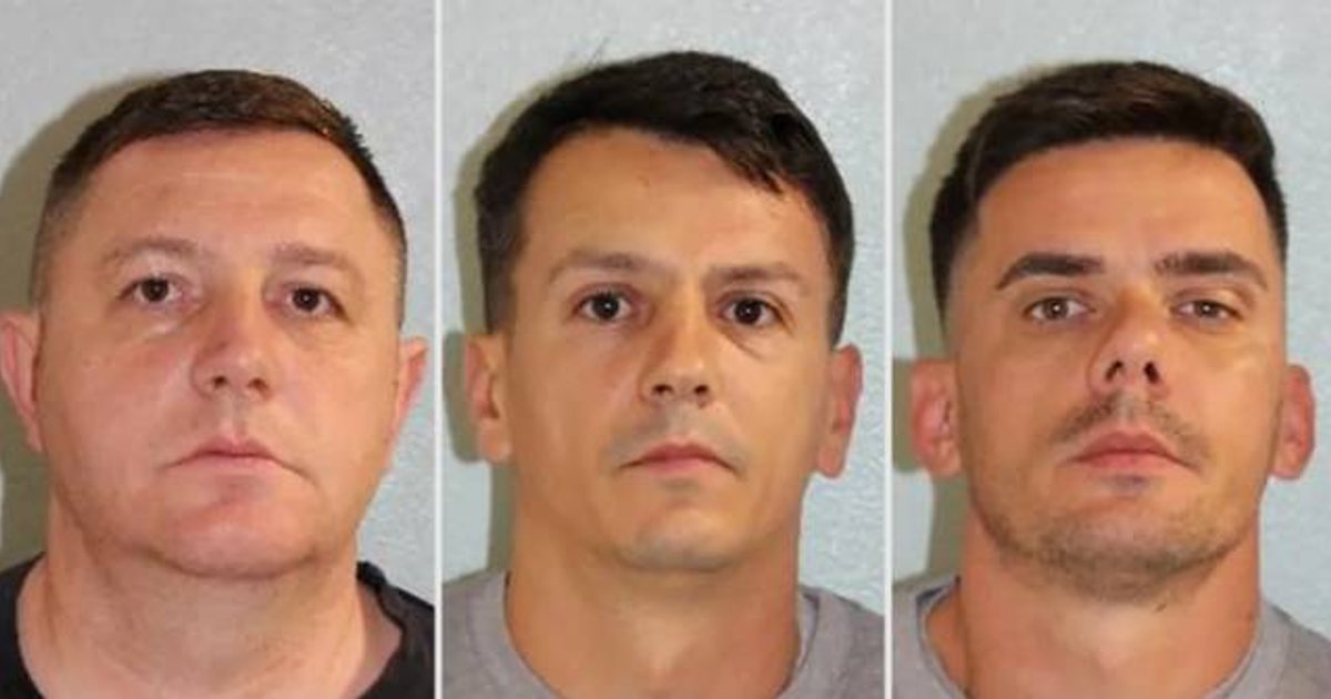 Three held after tunnelling bid at London jeweller