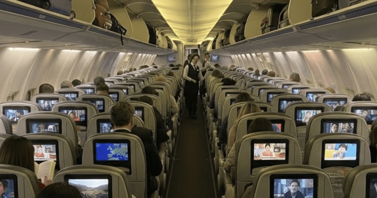 Woman Says Seatmate Masturbated on United Flight