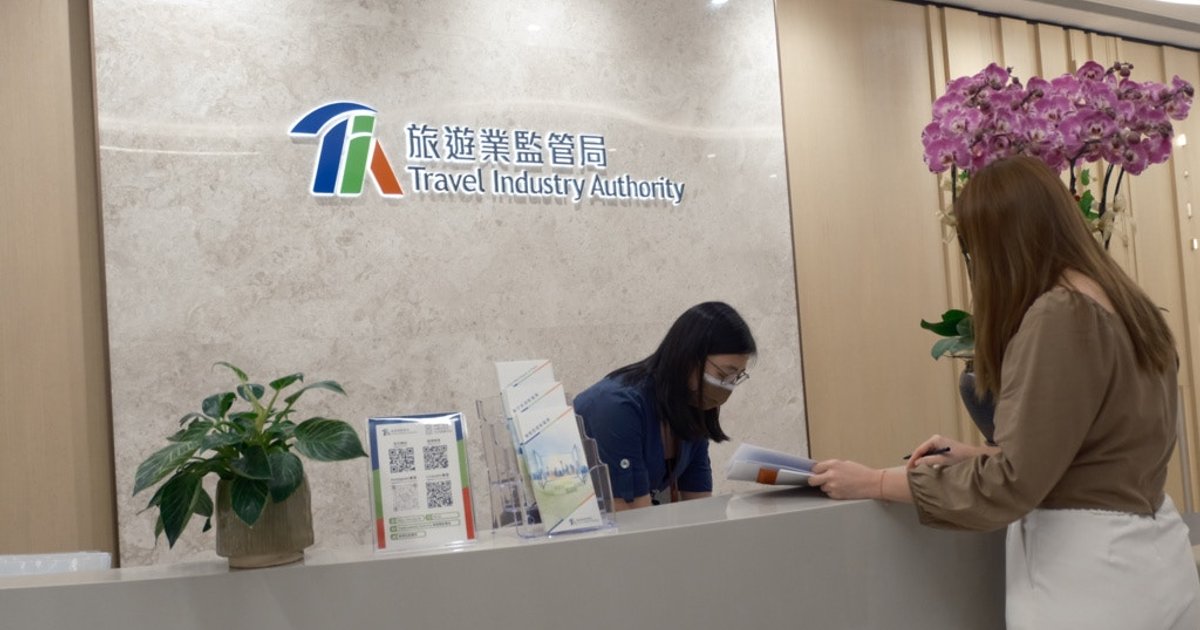 Two Travel Agencies, Tour Guide Lose Licenses Over Forced Shopping