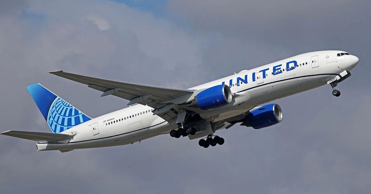 Woman Forced to Sit Next to Man Masturbating on United Flight, Airline Response Sparks Outrage