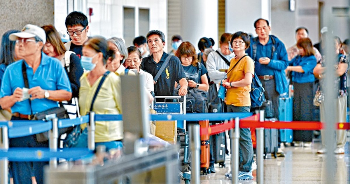 Taiwan Trips to Mainland Rise Despite Orange Alert