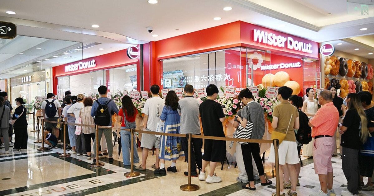 Mister Donut时隔7年重返内地 上海首店排队过百人