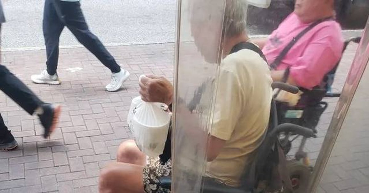 出差人士错订外卖不浪费 暖心送烧味饭给老人获网民大赞
