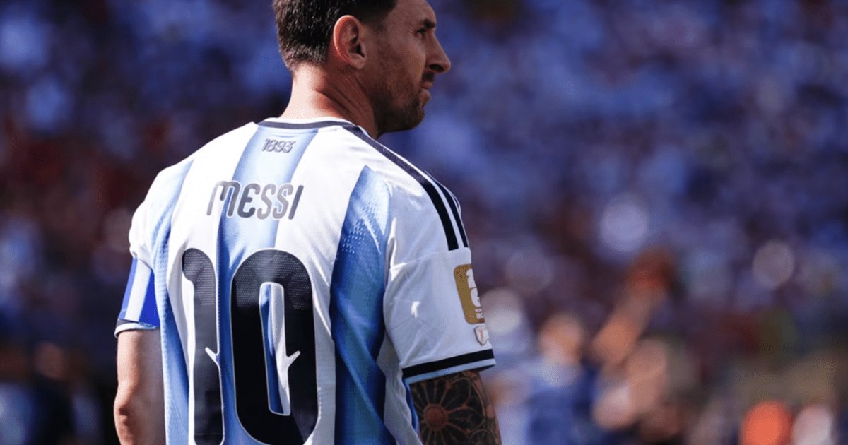 Messi Announces Retirement from Argentina After 20-Year International Career