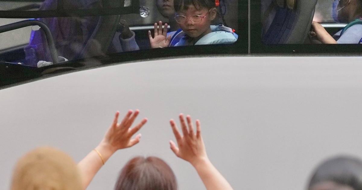 小学生开学情绪复杂 教育局宣布开展学生身心健康运动
