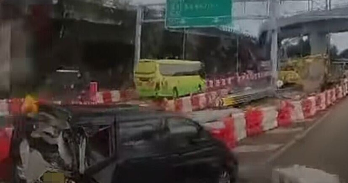Private Car Rear-Ended by Dump Truck on Fanling Highway, Two Injured