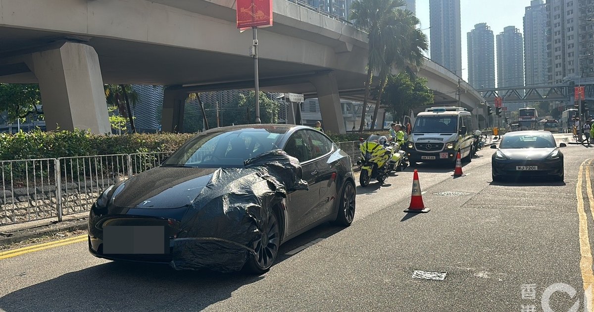 Tesla driver admits dangerous driving over teen death