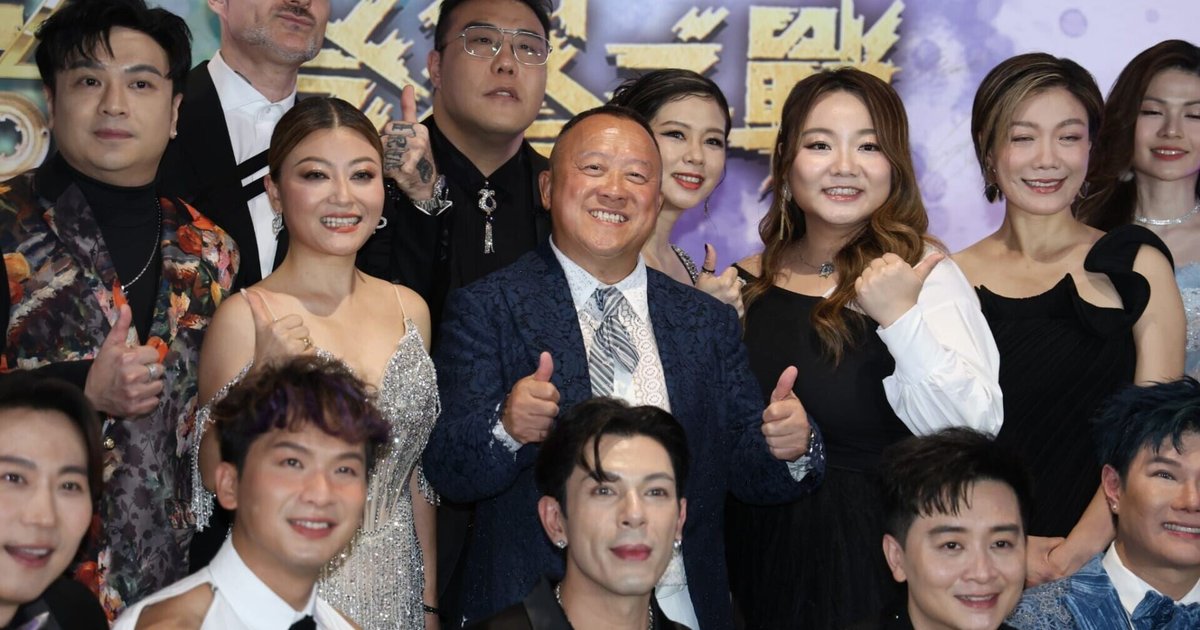 中年好声音4总决赛|曾志伟惊喜现身红毯 首度回应卫诗雅拍戏意外