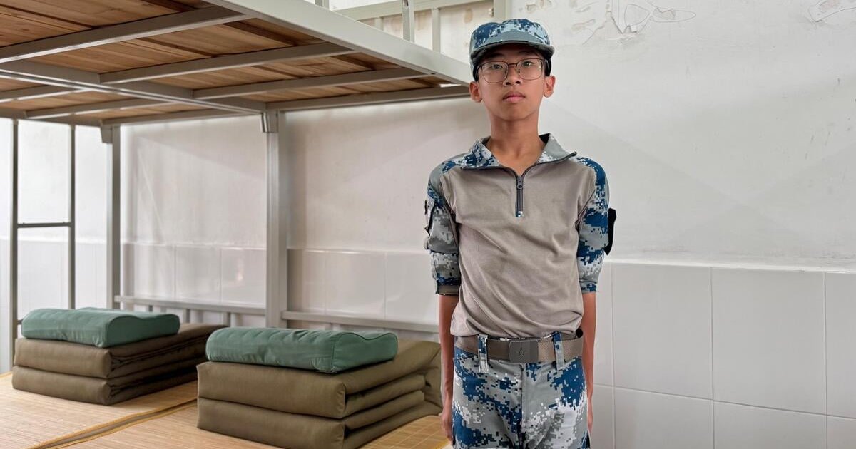 駐港部隊青少年及大學生軍事體驗營新圍軍營閉營