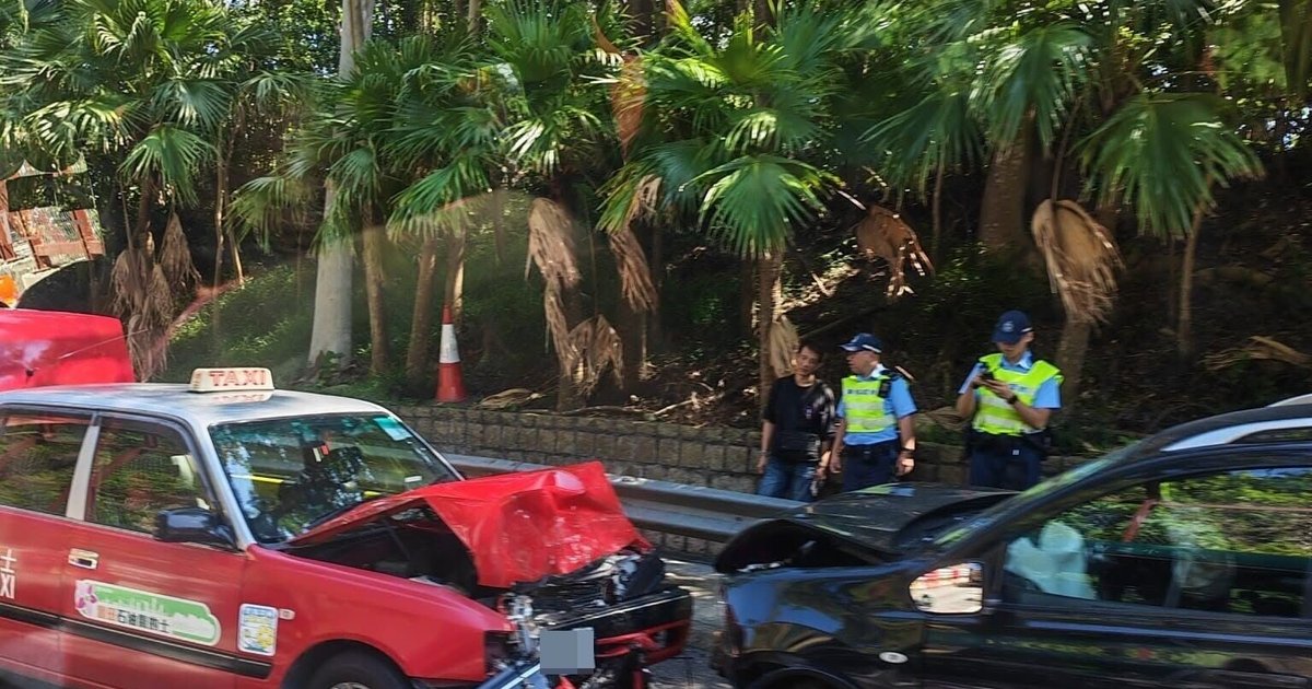 Private Car and Taxi Collide Head-On on Sai Kung Road, Two Injured