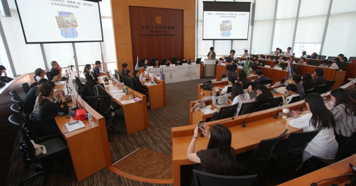 Children's Forum Highlights Academic Pressure, Parental 'Sharenting' Concerns