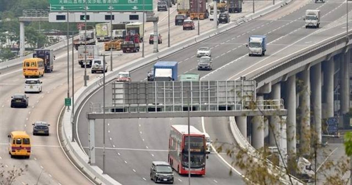 Hong Kong Opens Ride-Hailing License Applications with Strict Capital, Experience Rules