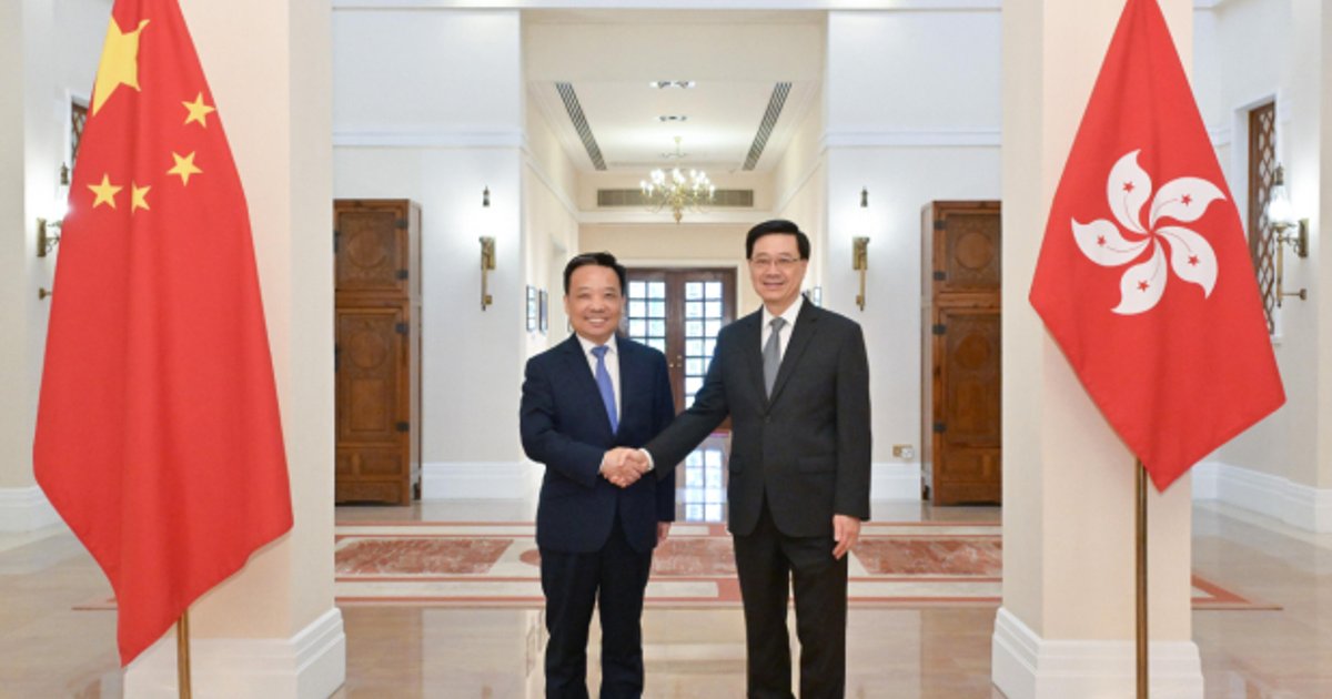 李家超晤靳磊 見證港深簽署多份合作協議