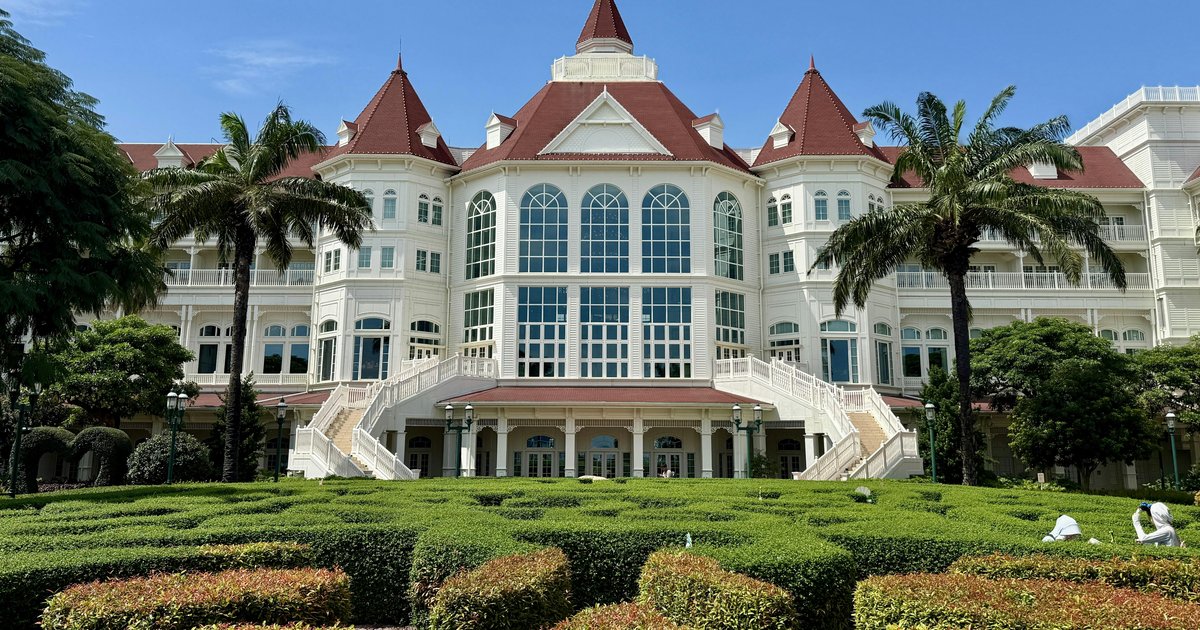 Hong Kong Disneyland Hotel to Close Oct 12 for Major Renovation, Adding More Themed Rooms