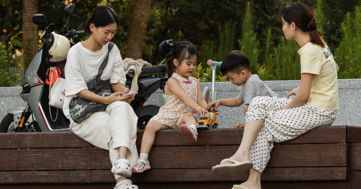 研究指《人民日報》更常突出女性母職家庭角色