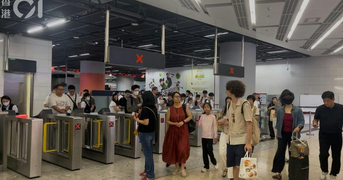 十一黃金周展開 內地客提早抵港避人潮 演唱會旅客接受酒店加價